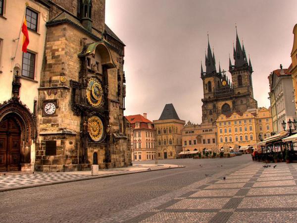 Prag Private Stadtführung mit dem Bus – 2 Stunden